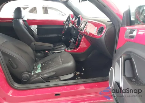 2017 Volkswagen Beetle #Pinkbeetle/1.8T Classic/1.8T S/1.8T Se/1.8T Sel z USA, uszkodzony, nr VIN 3VW517AT0HM805216